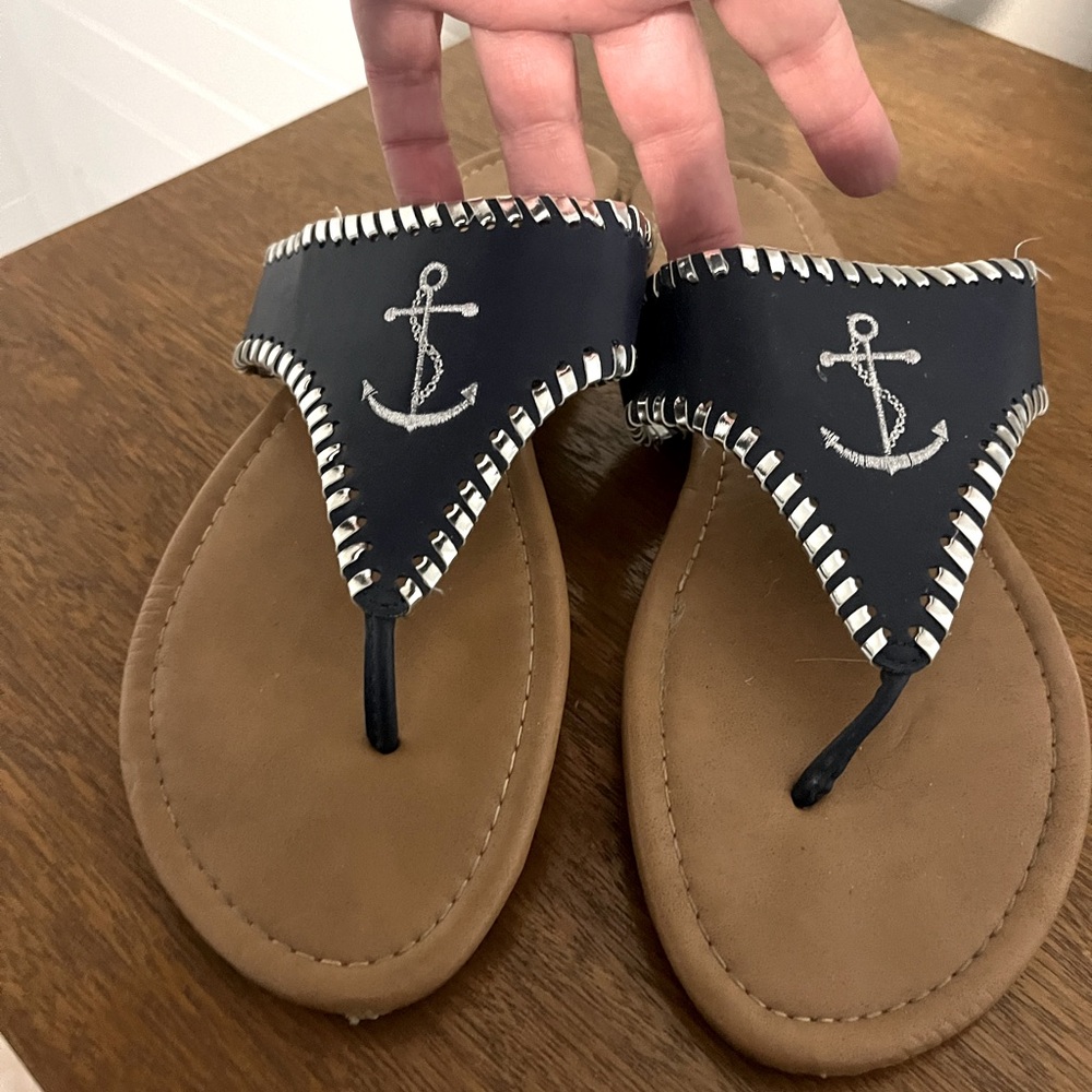 Pierre Dumas flip flops